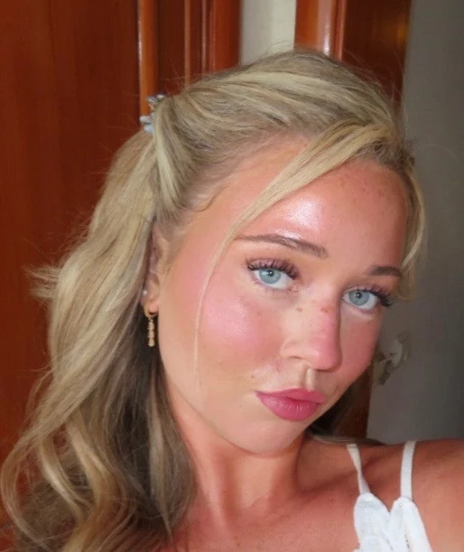 Amy B. — Babysitter carer in Kilbarrack Upper, Dublin 13, Ireland