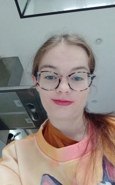 Ella W. — Babysitter carer in Galway, Ireland