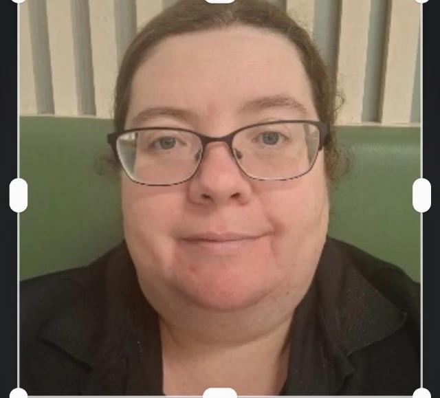 lorraine b. — Elderly Care carer in Loughlinstown, Dublin, Ireland