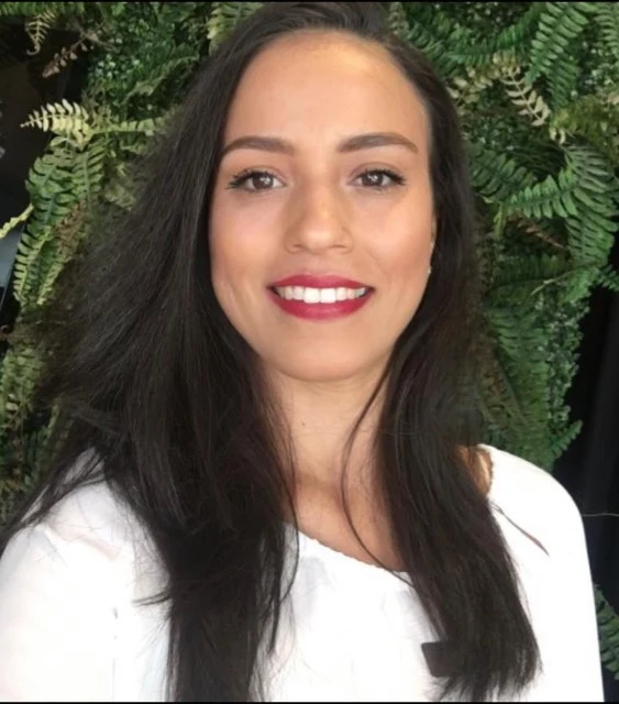 LUCÍLIA P. — Babysitter carer in Dublin, Irlanda